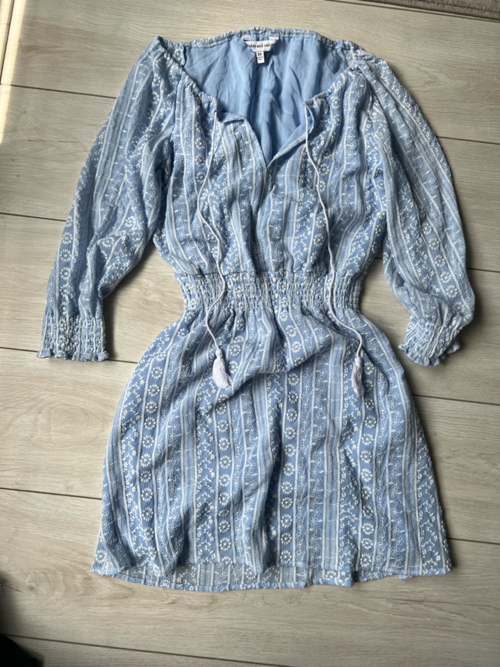 cupcakes & cashmere Light Blue Patterned Mini Dress. XS
